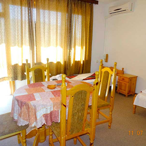 dom-lazarovi-apartament-2b