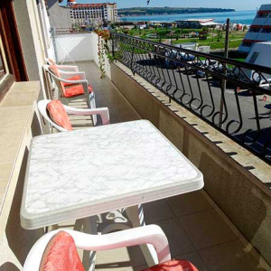 dom-lazarovi-apartament-2b