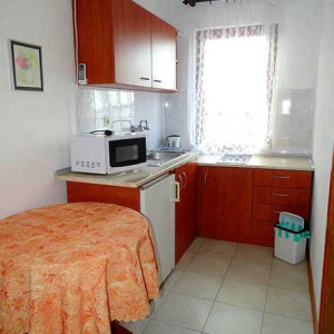 dom-lazarovi-apartament-3b