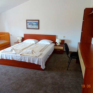 dom-lazarovi-apartament-3v