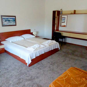 dom-lazarovi-apartament-3v